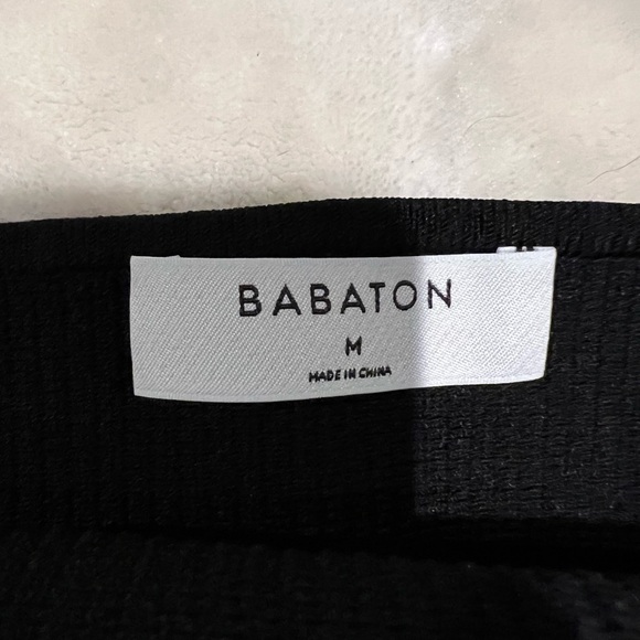 🔥2/$50🔥 Babaton Black Sculpt Knit Scarf Top - Picture 5 of 6